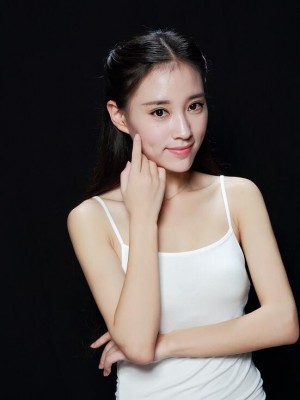 衣妍婷