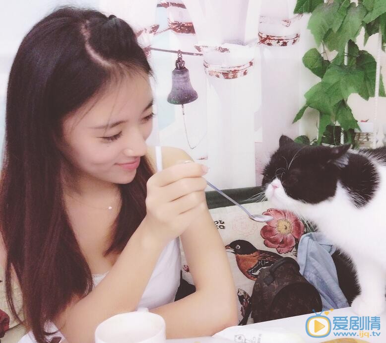 衣妍婷生活照 衣妍婷高清写真_衣妍婷高清剧照