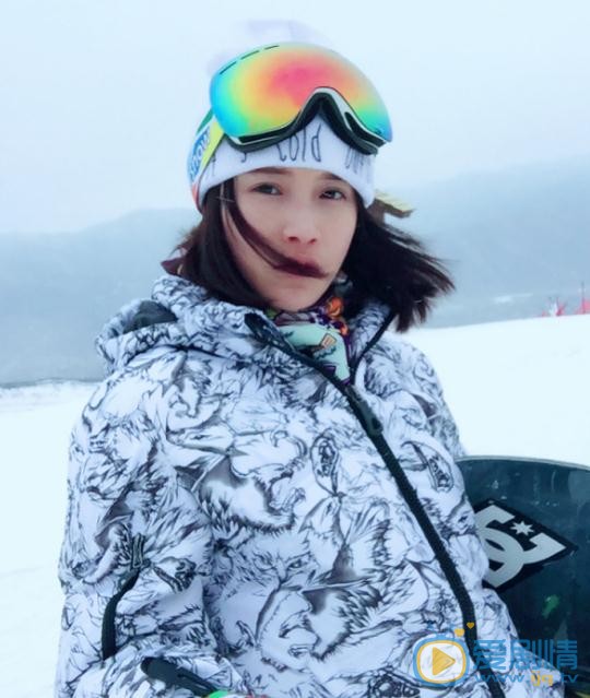 蔡蝶雪地照 蔡蝶高清写真_蔡蝶高清剧照