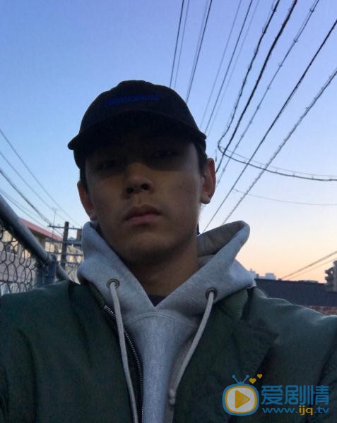 纪凌尘生活照 纪凌尘高清写真_纪凌尘高清剧照