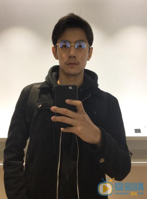 纪凌尘生活照 纪凌尘高清写真_纪凌尘高清剧照