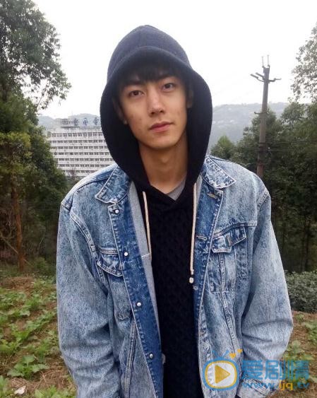 纪凌尘生活照 纪凌尘高清写真_纪凌尘高清剧照