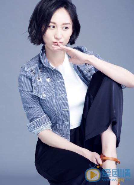 那些年我们正年轻向晴是谁演的？向晴扮演者练束梅个人资料、写真及生活照欣赏