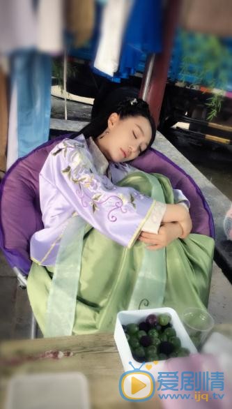 王紫潼片场照 王紫潼高清写真_王紫潼高清剧照