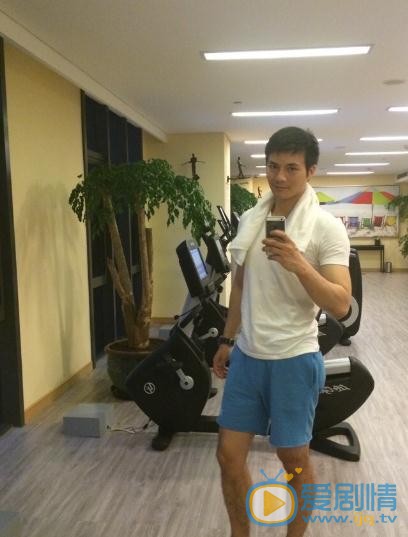 黄骞生活照 黄骞高清写真_黄骞高清剧照