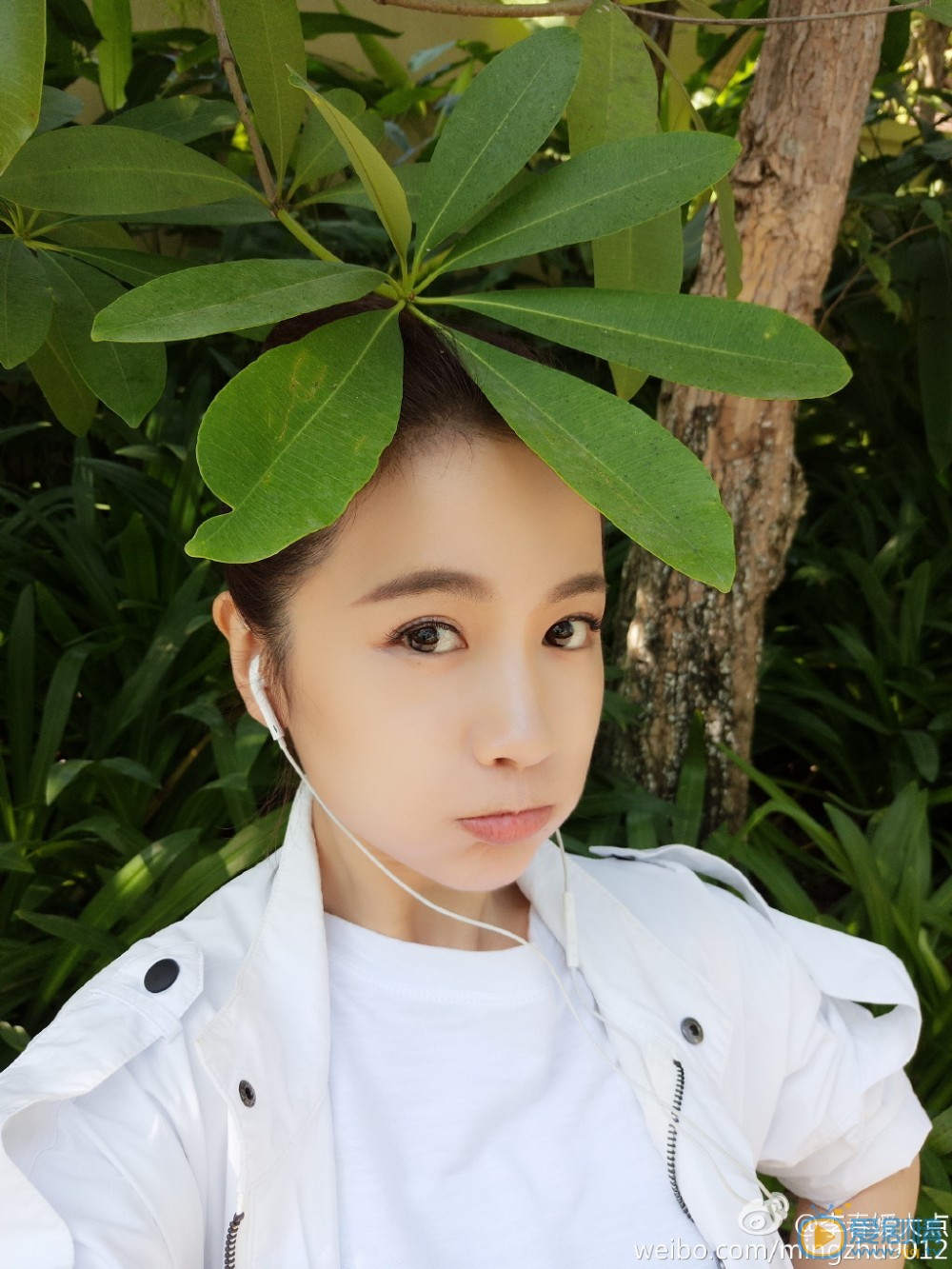 李明珠卖萌照 李明珠高清写真_李明珠高清剧照