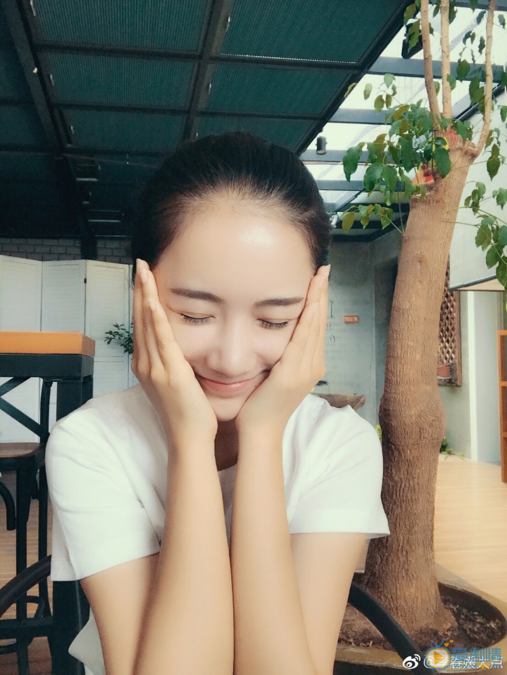李明珠生活照 李明珠高清写真_李明珠高清剧照