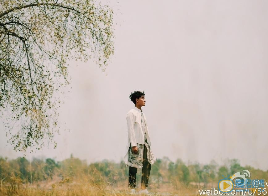 孙亦凡时尚街拍 孙亦凡高清写真_孙亦凡高清剧照
