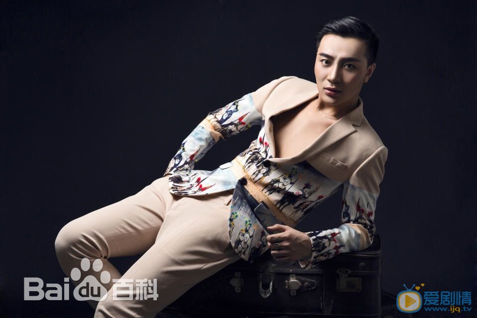 孙亦凡西装绅士写真 孙亦凡高清写真_孙亦凡高清剧照