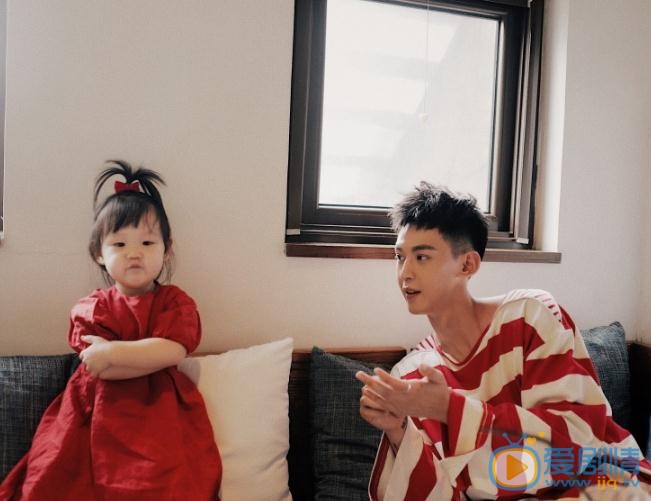 唐晓天“包亲天”组合 唐晓天高清写真_唐晓天高清剧照