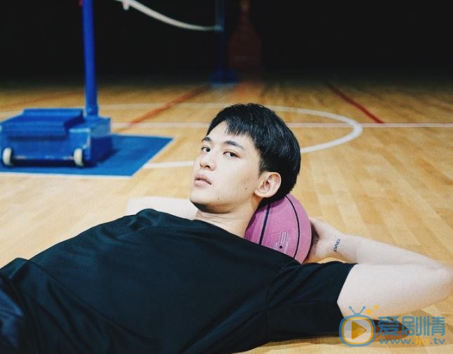 唐晓天生活照 唐晓天高清写真_唐晓天高清剧照