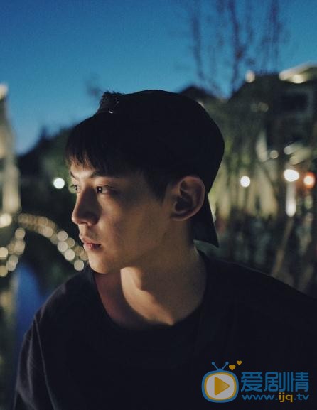 唐晓天生活照 唐晓天高清写真_唐晓天高清剧照
