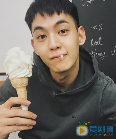 唐晓天生活照 唐晓天高清写真_唐晓天高清剧照