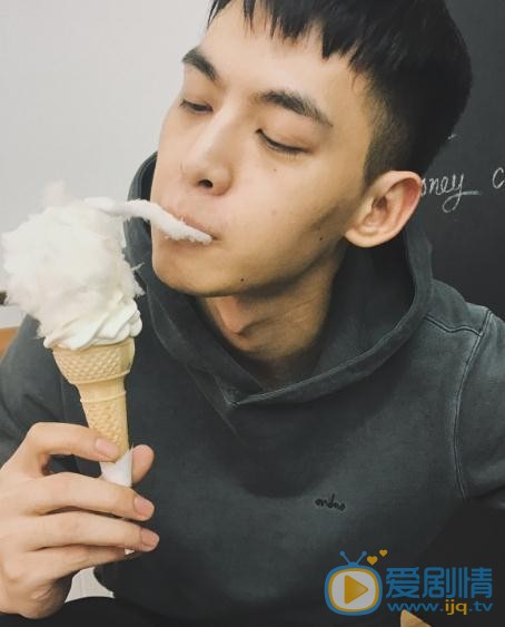 唐晓天生活照 唐晓天高清写真_唐晓天高清剧照