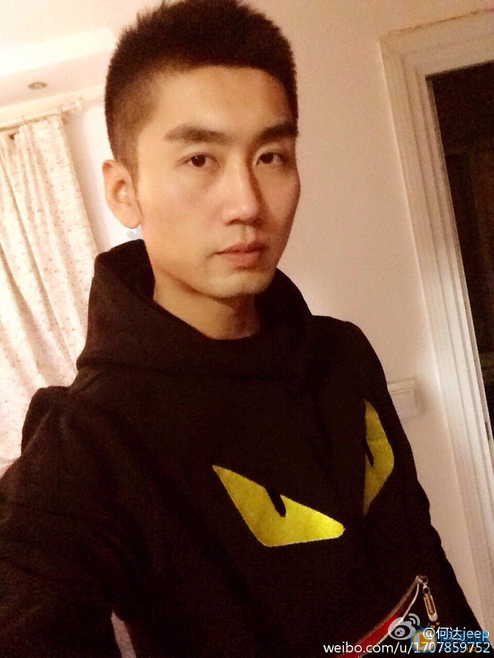 何达生活照 何达高清写真_何达高清剧照