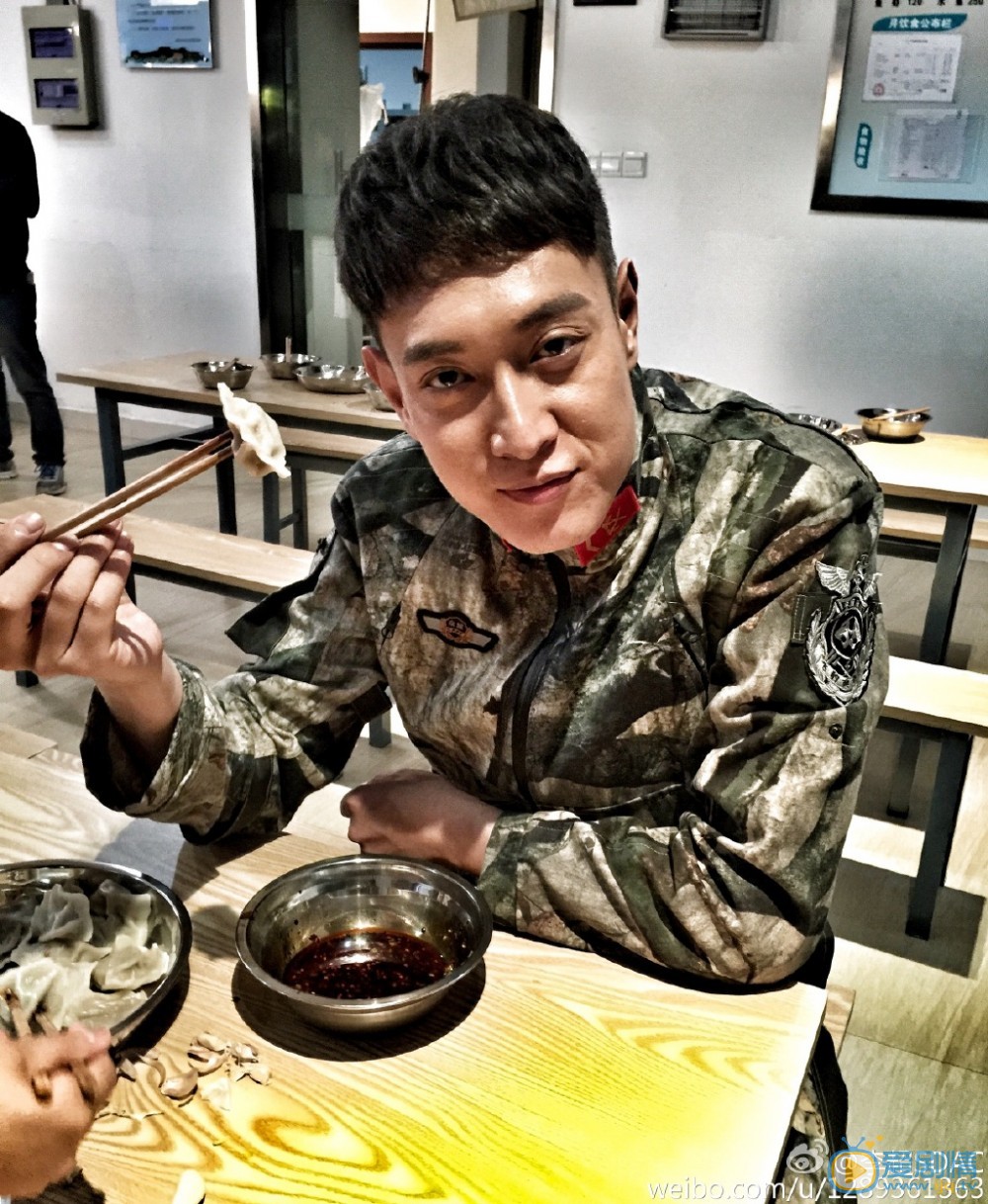 李超《维和步兵营》剧照 李超高清写真_李超高清剧照