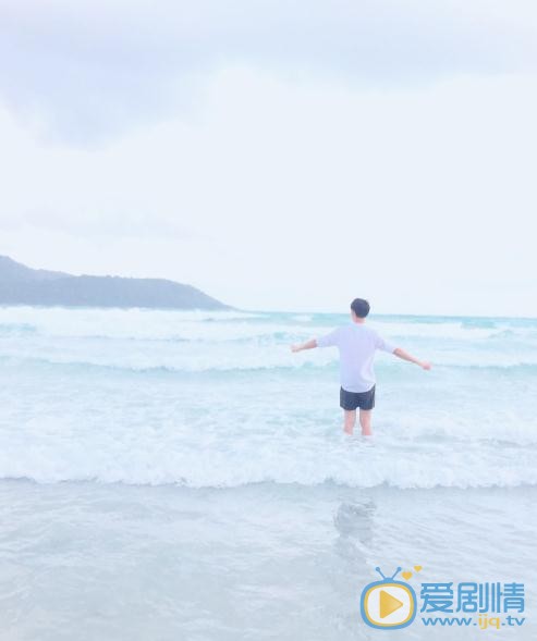 汪卓成海边照 汪卓成高清写真_汪卓成高清剧照