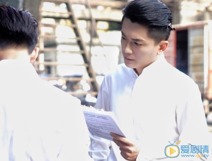 李亭哲片场照 李亭哲高清写真_李亭哲高清剧照