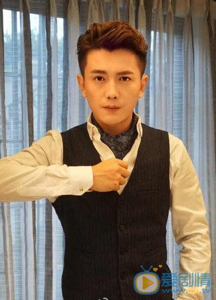 李亭哲片场照 李亭哲高清写真_李亭哲高清剧照