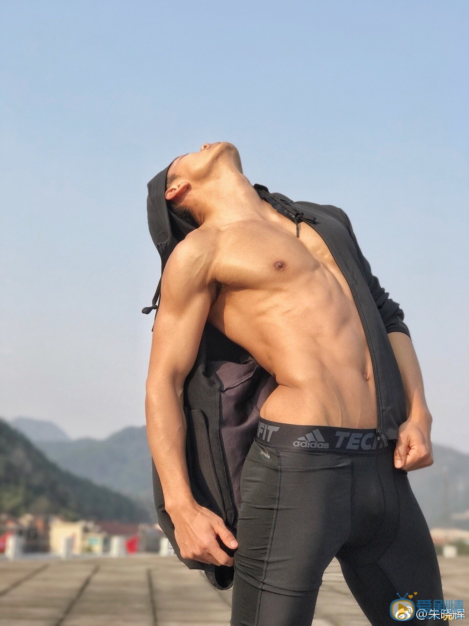 朱晓辉肌肉大片 朱晓辉高清写真_朱晓辉高清剧照