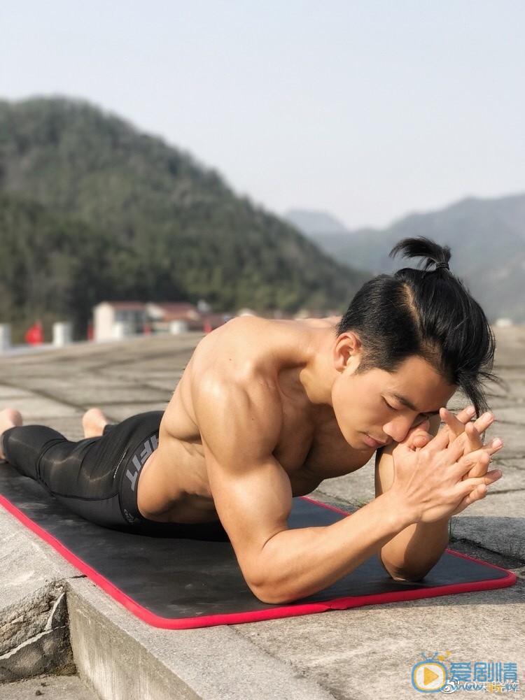 朱晓辉肌肉大片 朱晓辉高清写真_朱晓辉高清剧照