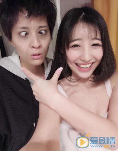 陈一雯与人合照 陈一雯高清写真_陈一雯高清剧照