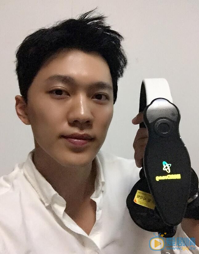 单明凯生活照 单明凯高清写真_单明凯高清剧照