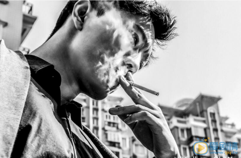 单明凯黑白大片 单明凯高清写真_单明凯高清剧照