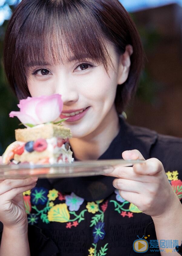 梁缘甜美写真 梁缘高清写真_梁缘高清剧照