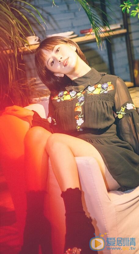 梁缘甜美写真 梁缘高清写真_梁缘高清剧照