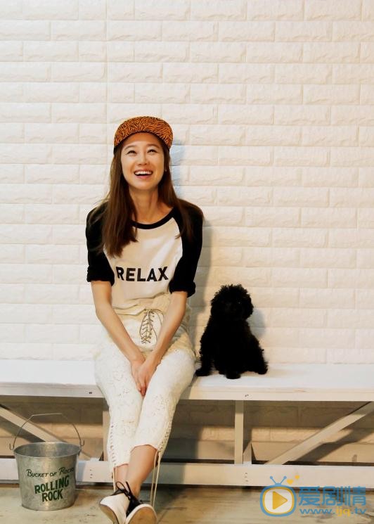 孔孝真Hat's on代言照 孔孝真高清写真_孔孝真高清剧照