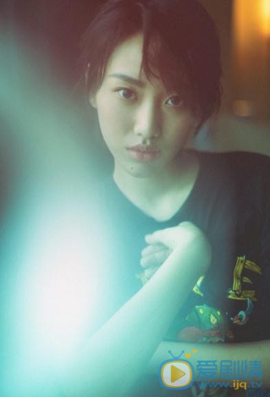 邹元清夜色写真 邹元清高清写真_邹元清高清剧照