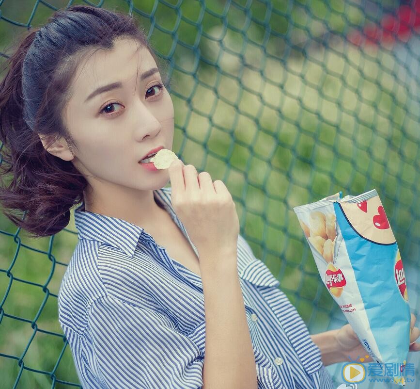 李小娇街拍写真 李小娇高清写真_李小娇高清剧照