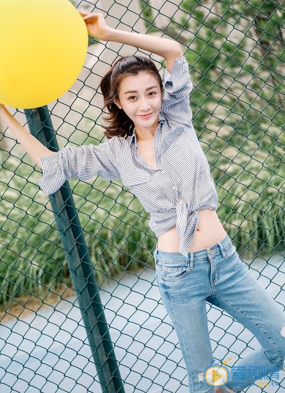 李小娇街拍写真 李小娇高清写真_李小娇高清剧照
