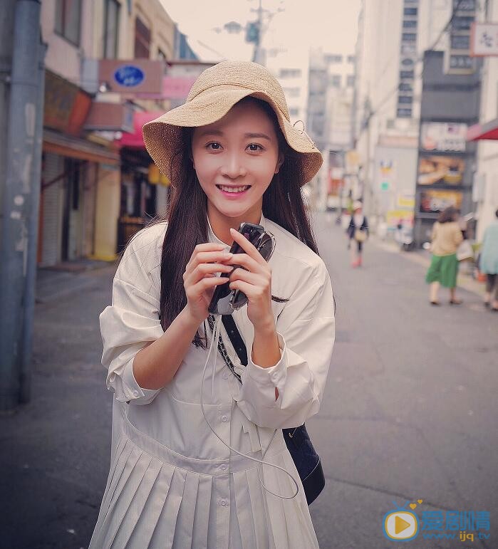 李小娇生活照 李小娇高清写真_李小娇高清剧照