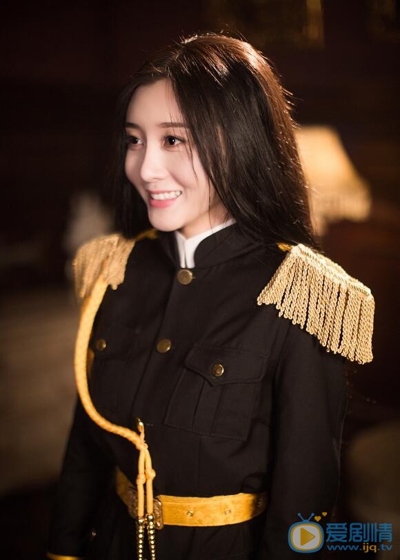 李小娇军装照 李小娇高清写真_李小娇高清剧照