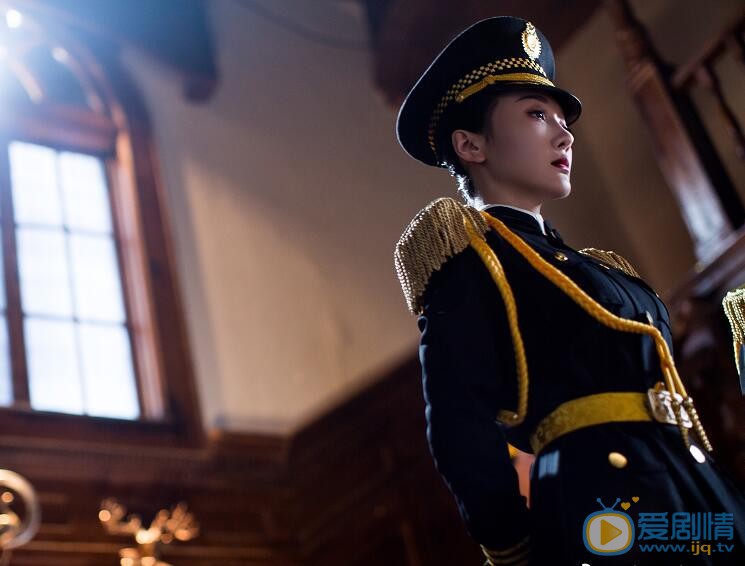李小娇军装照 李小娇高清写真_李小娇高清剧照