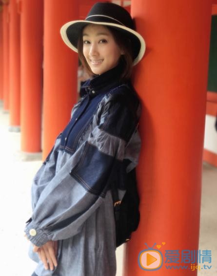 张宇菲旅游照 张宇菲高清写真_张宇菲高清剧照