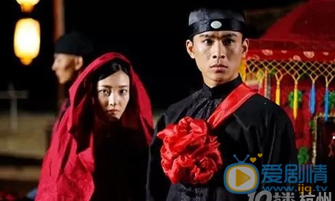 乔振宇和王丽坤在一起八年是怎么回事？乔振宇和王丽坤八年恋情是真的吗？乔振宇王丽坤分手原因？