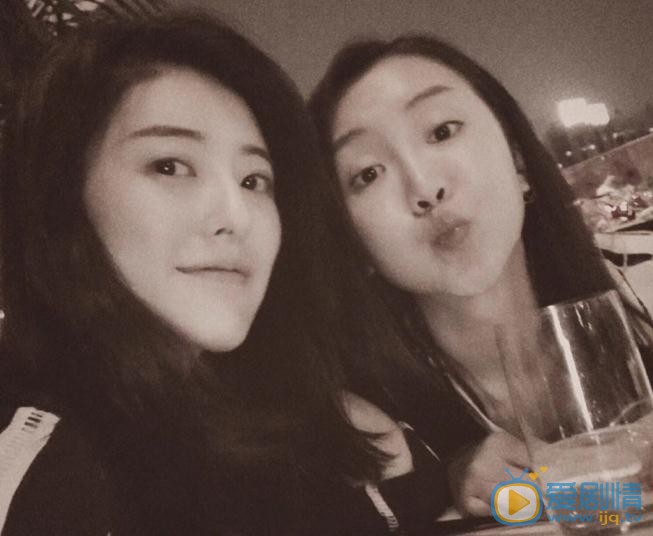 张歆莹朋友合照 张歆莹高清写真_张歆莹高清剧照