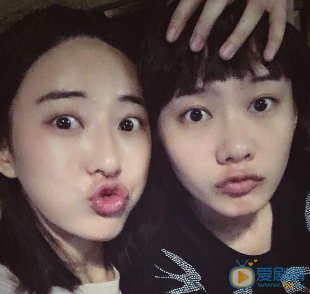 张歆莹朋友合照 张歆莹高清写真_张歆莹高清剧照