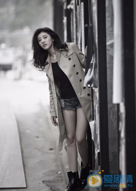 张歆莹街拍写真 张歆莹高清写真_张歆莹高清剧照