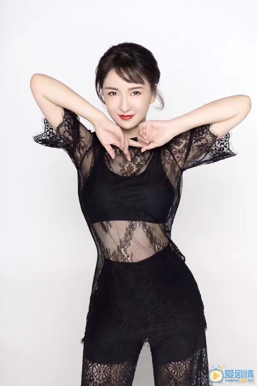 郑亦桐时尚大片 郑亦桐高清写真_郑亦桐高清剧照