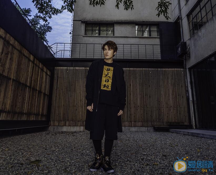 吴克群杂志写真 吴克群高清写真_吴克群高清剧照