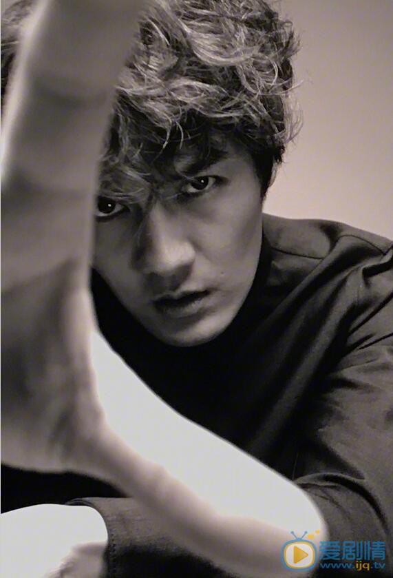 吴克群时尚写真 吴克群高清写真_吴克群高清剧照