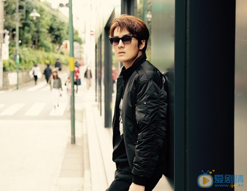 吴克群街拍写真 吴克群高清写真_吴克群高清剧照