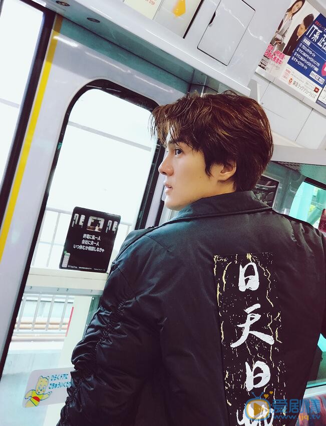 吴克群街拍写真 吴克群高清写真_吴克群高清剧照