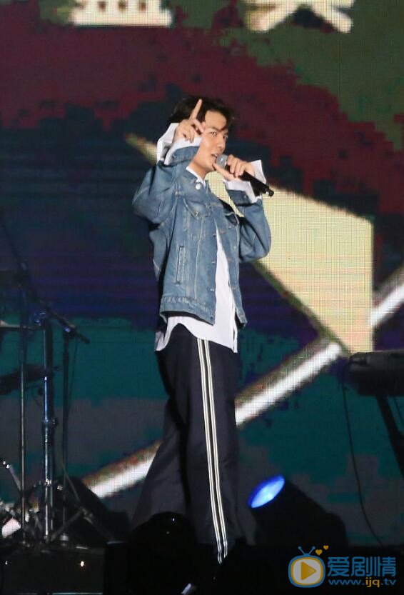吴克群演出照 吴克群高清写真_吴克群高清剧照
