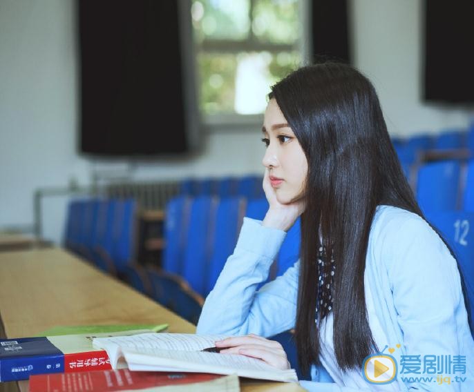 张慧雯学生写真 张慧雯高清写真_张慧雯高清剧照
