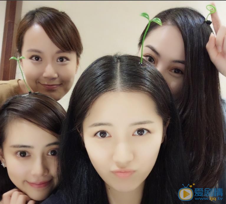 冯丽丽卖萌照 冯丽丽高清写真_冯丽丽高清剧照
